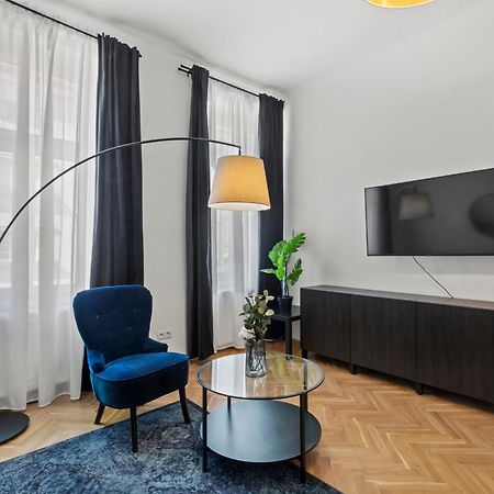 Balcony Apartment, 4 Min To U3 Zipperer Strasse Wenen Buitenkant foto