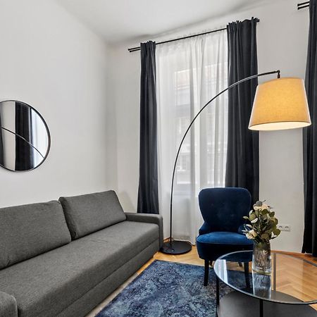 Balcony Apartment, 4 Min To U3 Zipperer Strasse Wenen Buitenkant foto
