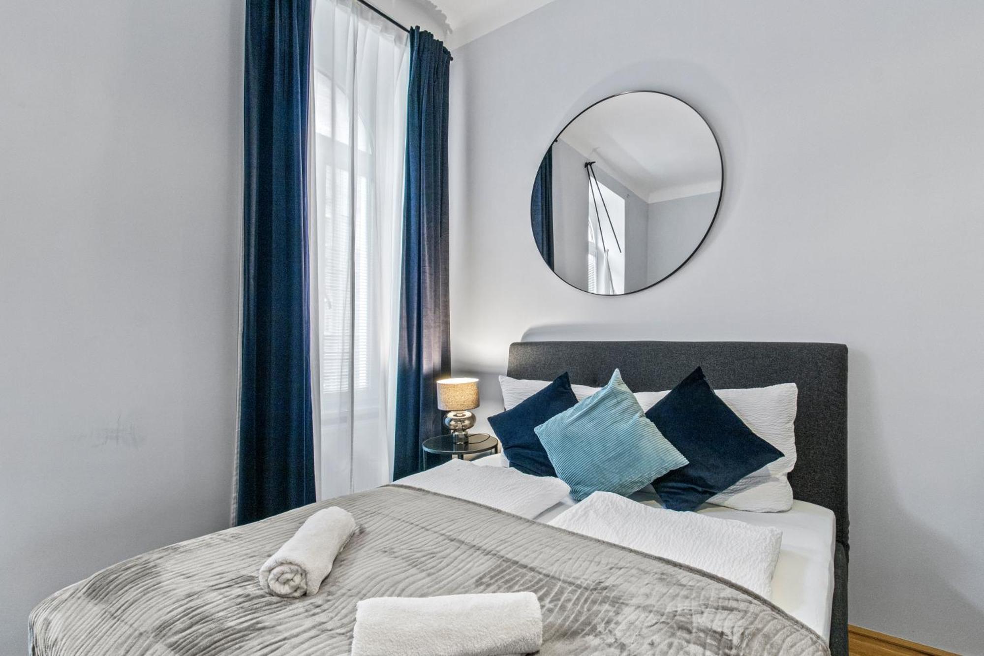 Balcony Apartment, 4 Min To U3 Zipperer Strasse Wenen Buitenkant foto