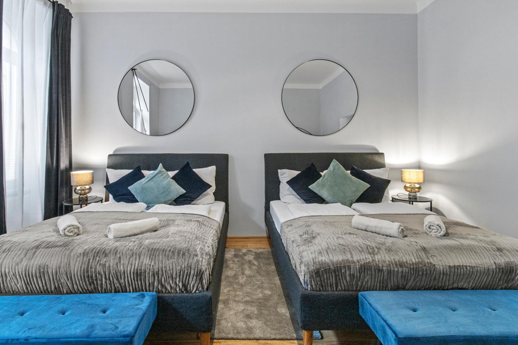 Balcony Apartment, 4 Min To U3 Zipperer Strasse Wenen Buitenkant foto