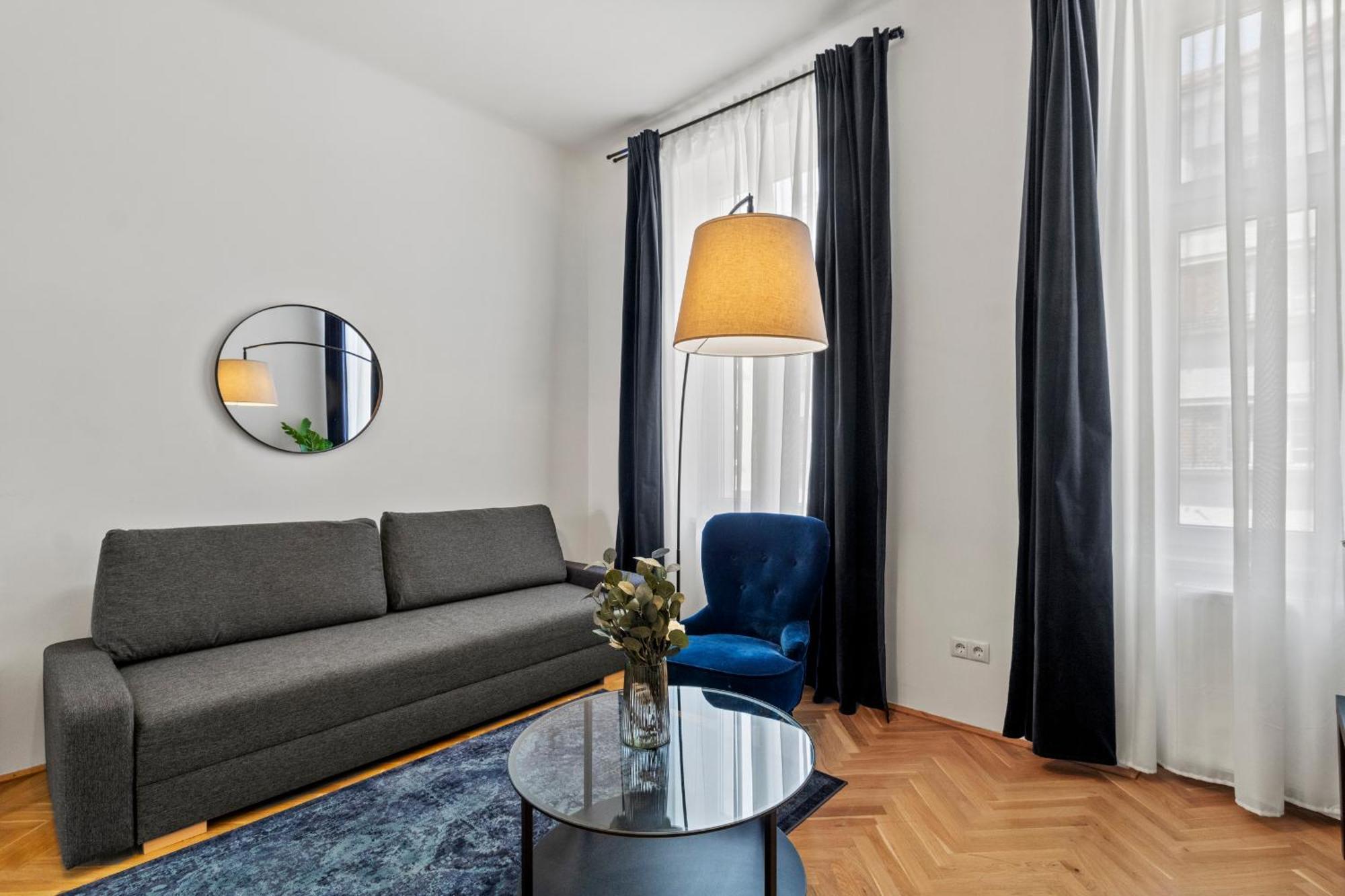 Balcony Apartment, 4 Min To U3 Zipperer Strasse Wenen Buitenkant foto