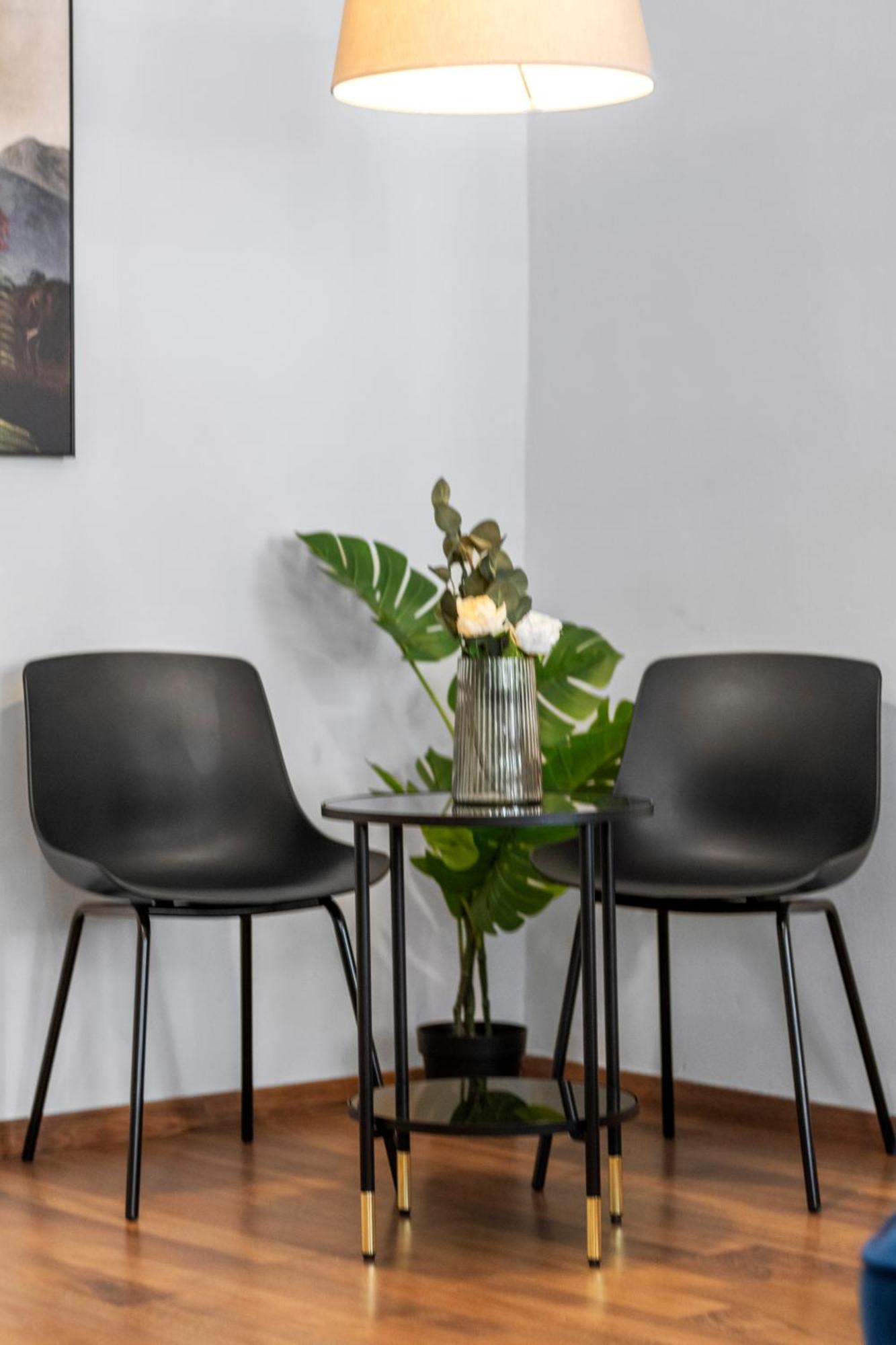 Balcony Apartment, 4 Min To U3 Zipperer Strasse Wenen Buitenkant foto