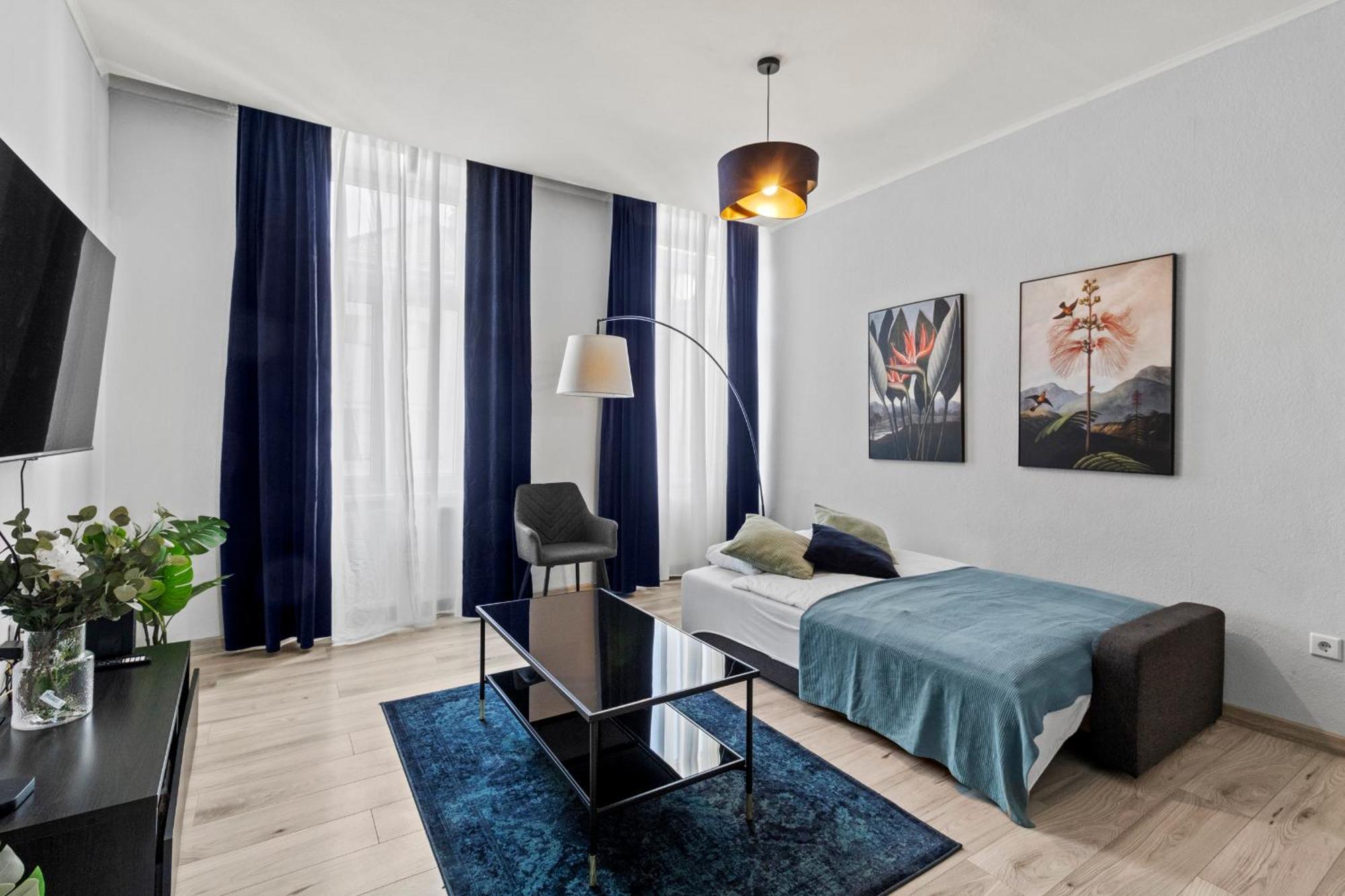Balcony Apartment, 4 Min To U3 Zipperer Strasse Wenen Buitenkant foto