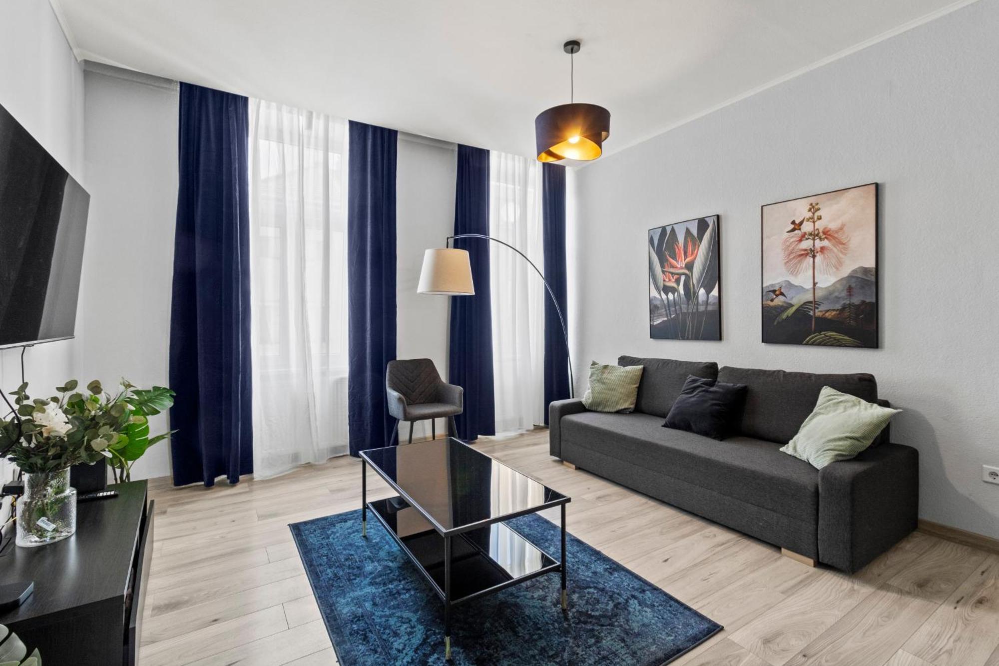 Balcony Apartment, 4 Min To U3 Zipperer Strasse Wenen Buitenkant foto